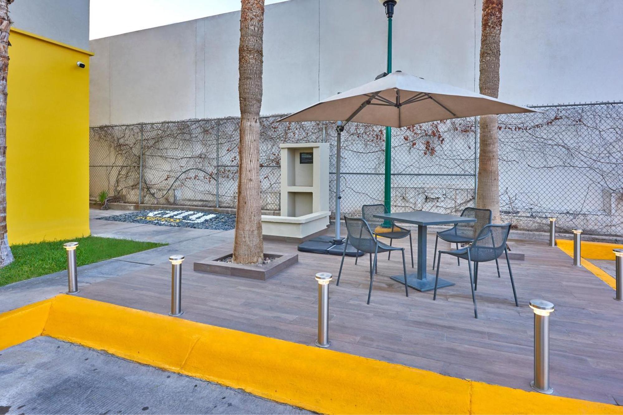City Express By Marriott Mexicali Exterior photo